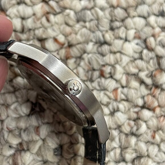 Men's Disneyland Mickey Mouse Watch Limited Edition Leather Black 1.25" - Picture 5 of 5